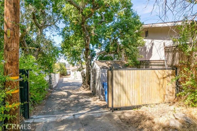 Detail Gallery Image 37 of 39 For 4805 4805 Lowell, La Crescenta,  CA 91214 - 3 Beds | 2 Baths