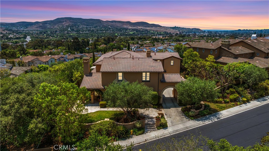 27502 Paseo Boveda