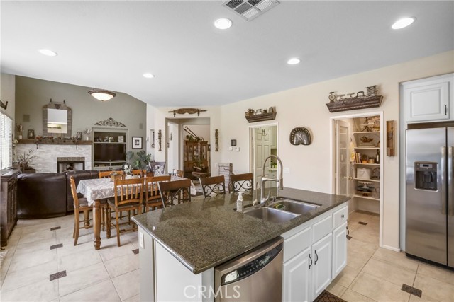 22760 Shadygrove Court, Wildomar CA: https://media.crmls.org/medias/a1e72be3-6280-4246-9873-e5d8e95c98e0.jpg