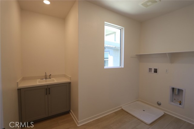 Detail Gallery Image 9 of 12 For 26969 Echo Mountain Way, Valencia,  CA 91381 - 4 Beds | 3/5 Baths