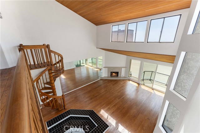 Detail Gallery Image 14 of 46 For 1230 E Ocean, Long Beach,  CA 90802 - 3 Beds | 3 Baths