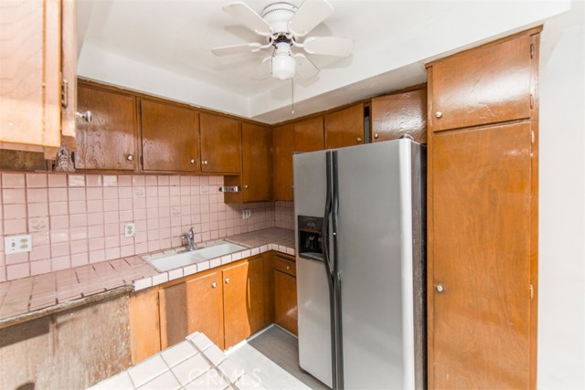 Detail Gallery Image 6 of 22 For 855 Victor Ave #227,  Inglewood,  CA 90302 - 2 Beds | 2 Baths