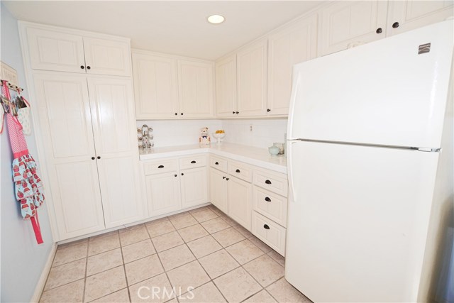 240 Broadway, Redondo Beach, California 90277, 3 Bedrooms Bedrooms, ,1 BathroomBathrooms,Residential,Sold,Broadway,SB17033928