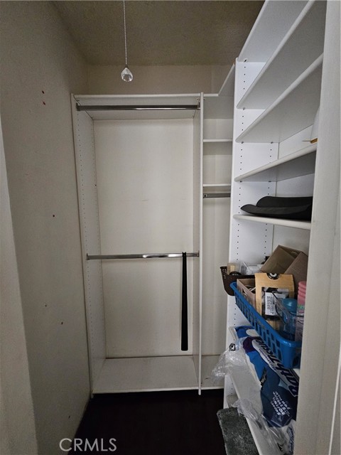 5573 Bonnie Brae Street, Montclair CA: https://media.crmls.org/medias/a1e8b7f8-b8c6-4b7d-8523-b004edbc246c.jpg
