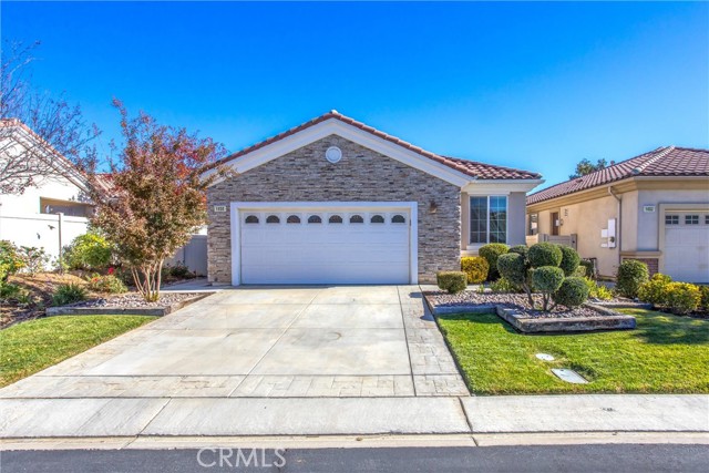 Detail Gallery Image 2 of 37 For 1656 Hibiscus Ct, Beaumont,  CA 92223 - 2 Beds | 2 Baths