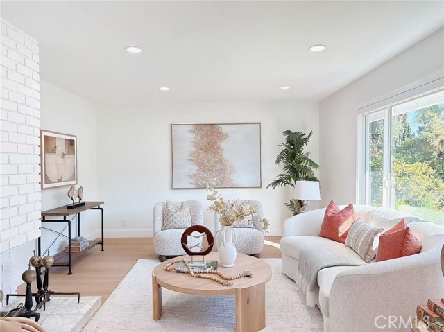 Detail Gallery Image 3 of 13 For 16353 Canelones, Hacienda Heights,  CA 91745 - 4 Beds | 2 Baths