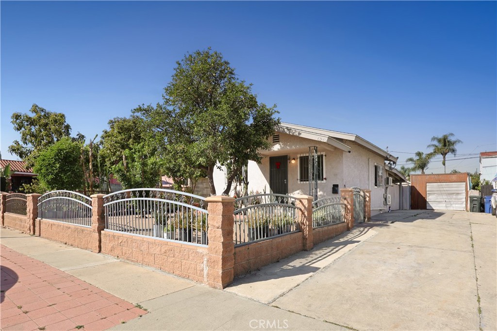 6249 Hollenbeck