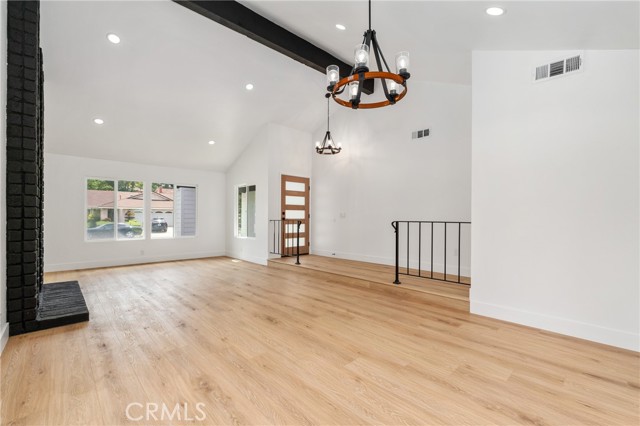 146 N Quail Lane, Orange CA: https://media.crmls.org/medias/a1e9ef3b-a783-4f13-898f-145daef2bc8f.jpg