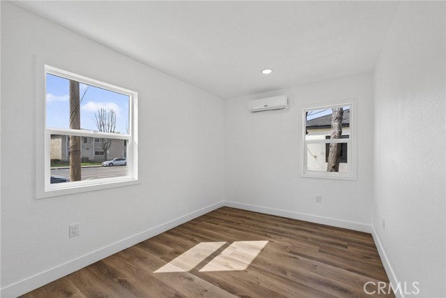 Detail Gallery Image 20 of 31 For 1095 E Phillips Blvd, Pomona,  CA 91766 - 2 Beds | 1 Baths