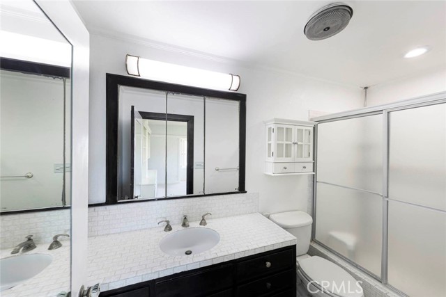 1051 Marine Drive, Laguna Beach CA: https://media.crmls.org/medias/a1eb2036-c273-4f65-a12b-05f9176963b3.jpg
