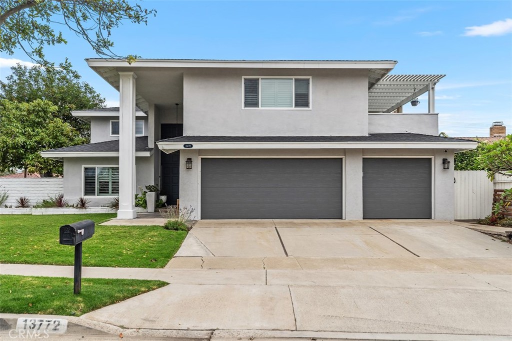 13772 Ridgecrest Cir