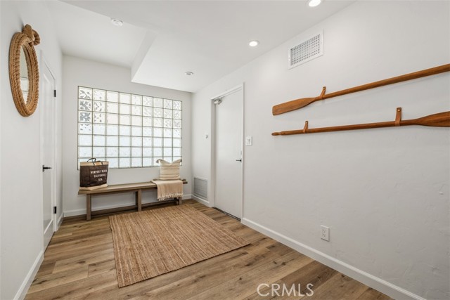 Detail Gallery Image 23 of 43 For 3810 Channel Pl, Newport Beach,  CA 92663 - 3 Beds | 2/1 Baths