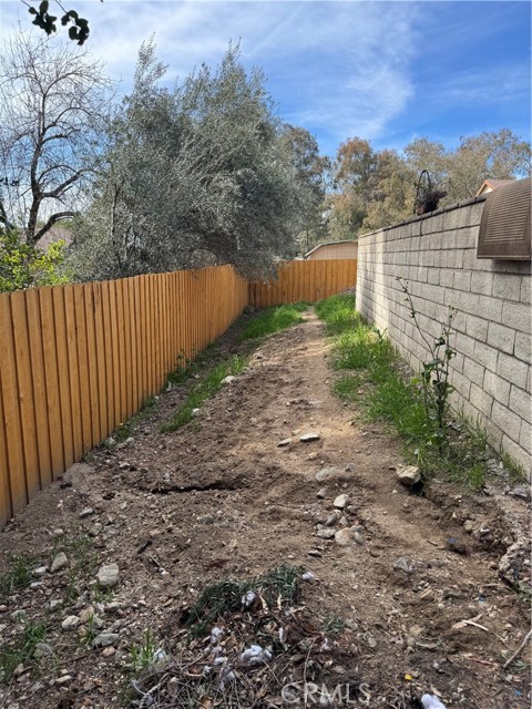 Detail Gallery Image 34 of 38 For 39657 Baldi Ct, Cherry Valley,  CA 92223 - 3 Beds | 2 Baths