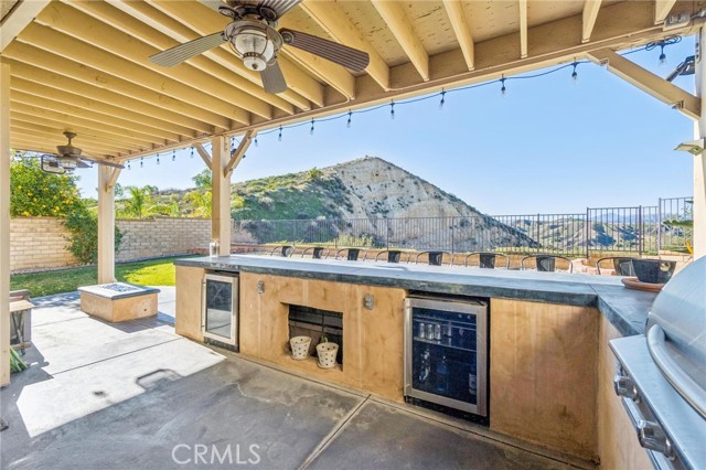 Detail Gallery Image 36 of 44 For 22939 Raintree, Saugus,  CA 91390 - 4 Beds | 3 Baths