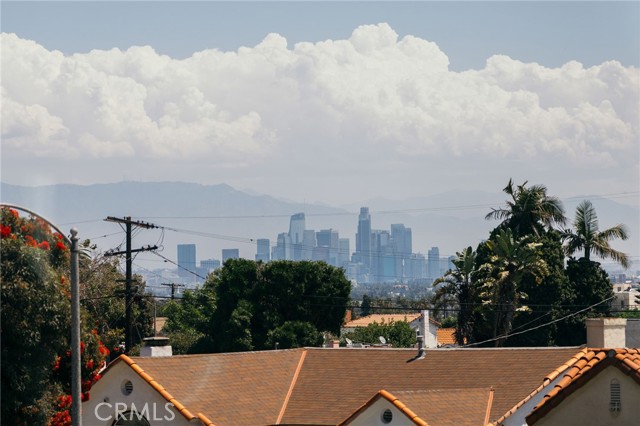 5435 West Boulevard, Los Angeles, California 90043, 7 Bedrooms Bedrooms, ,4 BathroomsBathrooms,Single Family Residence,For Sale,West,OC24215117