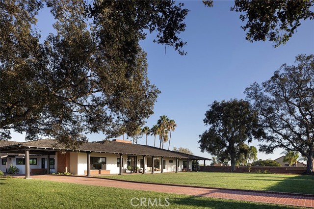 410 N Angelina Drive, Placentia CA: https://media.crmls.org/medias/a1ee4f62-f710-4cae-b3ed-709dd8fe0a37.jpg