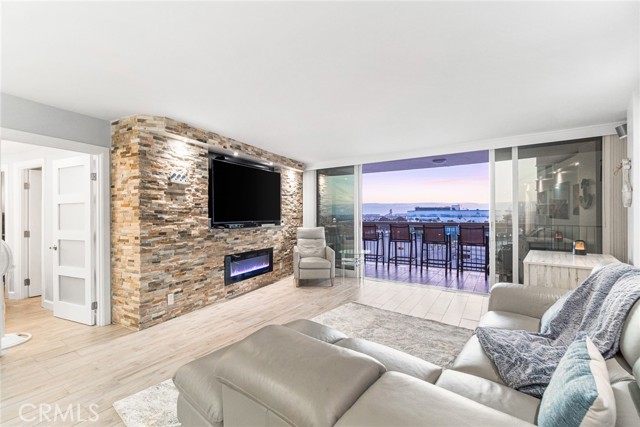 Detail Gallery Image 7 of 37 For 700 E Ocean Bld #1208,  Long Beach,  CA 90802 - 3 Beds | 2 Baths