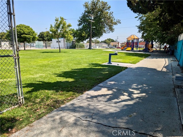 2708 Iowa Avenue, South Gate, California 90280, 2 Bedrooms Bedrooms, ,2 BathroomsBathrooms,Single Family Residence,For Sale,Iowa,DW24141741