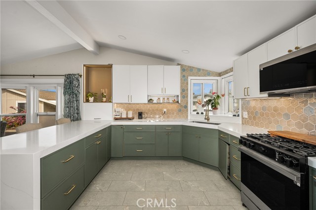 Detail Gallery Image 11 of 44 For 23301 Ridge Route Dr #56,  Laguna Hills,  CA 92653 - 3 Beds | 2 Baths