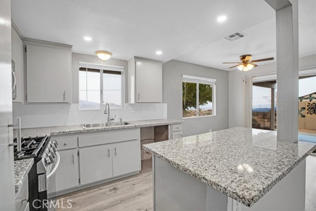 Detail Gallery Image 12 of 42 For 60762 Natoma Trl, Joshua Tree,  CA 92252 - 3 Beds | 2 Baths