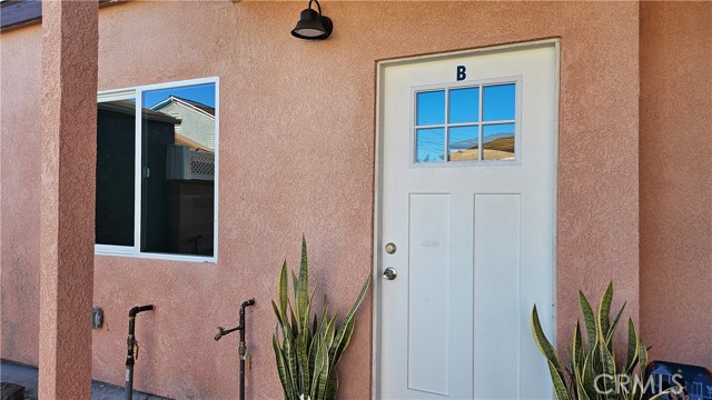 Detail Gallery Image 9 of 14 For 16907 S Harvard, Gardena,  CA 90247 - 5 Beds | 3 Baths