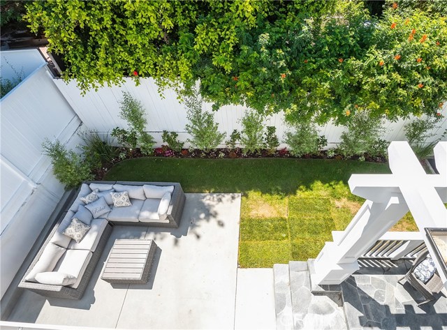 592 30th Street, Manhattan Beach, California 90266, 5 Bedrooms Bedrooms, ,6 BathroomsBathrooms,Residential,Sold,30th,SB20102255