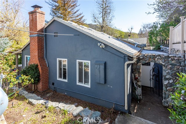 Image 45 of 49 For 13995 Hazel Drive