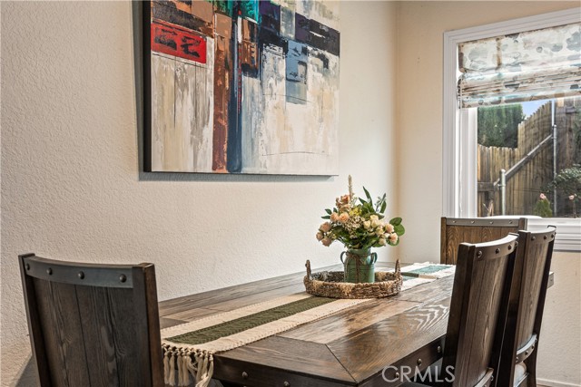 Detail Gallery Image 13 of 29 For 23143 Canyon Estates, Corona,  CA 92883 - 4 Beds | 2 Baths