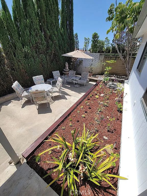 18 Tahquitz Court, Camarillo CA: https://media.crmls.org/medias/a1f53bfb-3e52-43e4-ab2d-e8953f7086f7.jpg