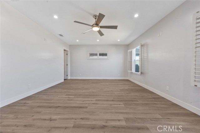 Detail Gallery Image 34 of 49 For 6053 Turnergrove, Lakewood,  CA 90713 - 4 Beds | 3 Baths