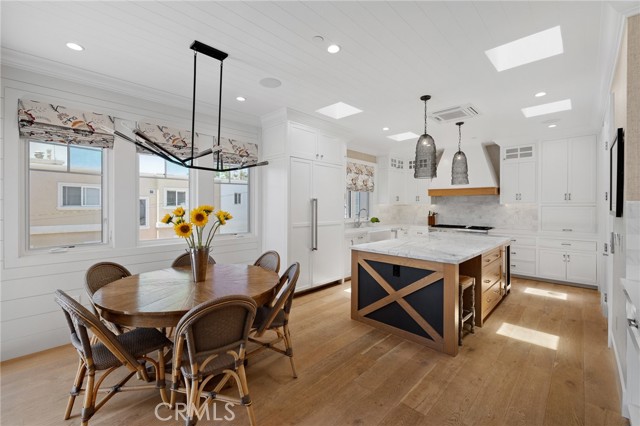 Detail Gallery Image 8 of 54 For 443 23rd Pl, Manhattan Beach,  CA 90266 - 3 Beds | 3/1 Baths