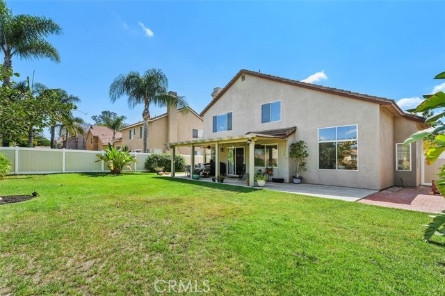 431 Redwing Drive, Corona CA: https://media.crmls.org/medias/a1f5918e-dd8f-46d8-ad59-9f9d79bdd052.jpg