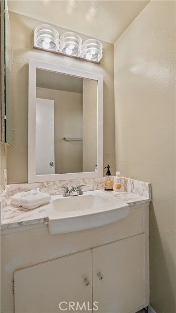 Detail Gallery Image 12 of 28 For 14903 S Normandie Ave #117,  Gardena,  CA 90247 - 2 Beds | 1/1 Baths