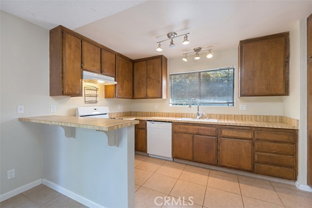 27041 Avenida Las Palmas #B, Dana Point CA: https://media.crmls.org/medias/a1f70977-39e3-4c4c-b480-df80f5d6ed75.jpg