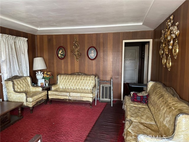 Detail Gallery Image 3 of 32 For 2549 Kansas Ave, South Gate,  CA 90280 - 2 Beds | 1 Baths