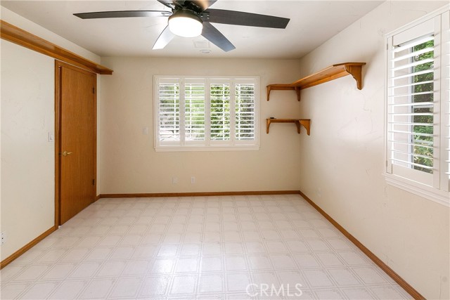 Detail Gallery Image 29 of 40 For 27442 Meadow Bay Dr, Lake Arrowhead,  CA 92352 - 4 Beds | 3/1 Baths
