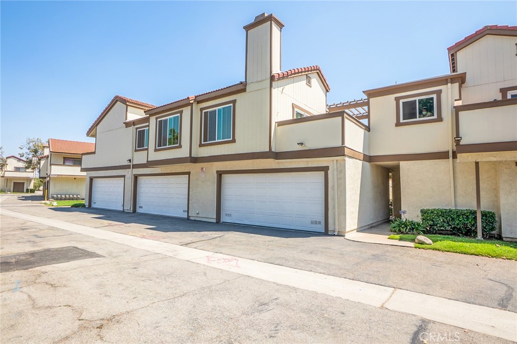 1214 S Cypress Avenue #G