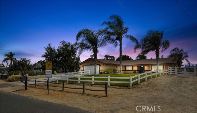 Detail Gallery Image 2 of 53 For 1434 Barnhart Ln, Norco,  CA 92860 - 4 Beds | 3 Baths