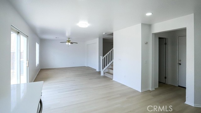 9476 Plum Court, Hesperia CA: https://media.crmls.org/medias/a1f9de62-e5f3-440a-9409-fe56a4505e2b.jpg