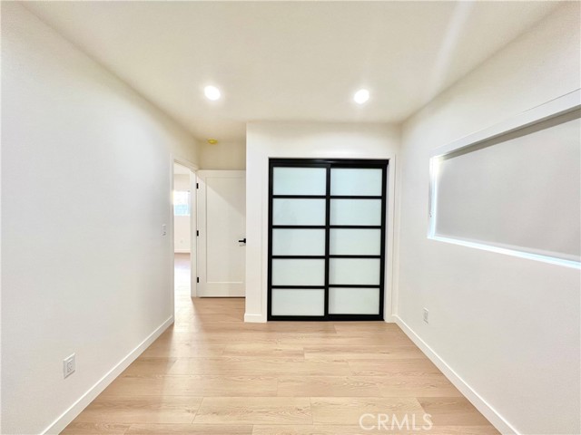 Detail Gallery Image 8 of 11 For 5255 3/4 Denny Ave, North Hollywood,  CA 91601 - 1 Beds | 1 Baths