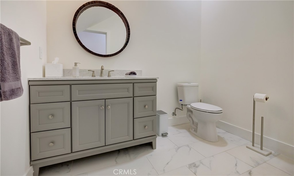https://media.crmls.org/medias/a1fa4f46-e8f6-4928-9046-24ed321a747d.jpg?preset=X-Large