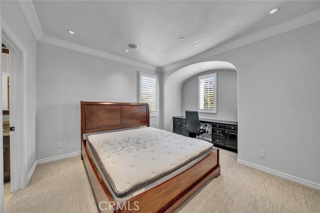 Detail Gallery Image 30 of 36 For 19 Momento, Irvine,  CA 92603 - 5 Beds | 4/1 Baths