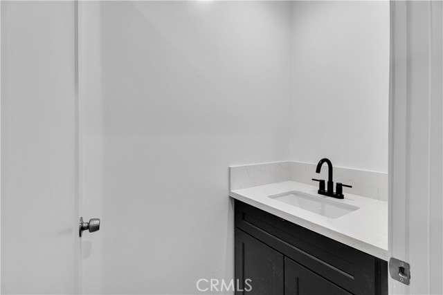 6513 San Miguel Street, Paramount CA: https://media.crmls.org/medias/a1fadb64-4863-4665-8b70-820887bb3714.jpg