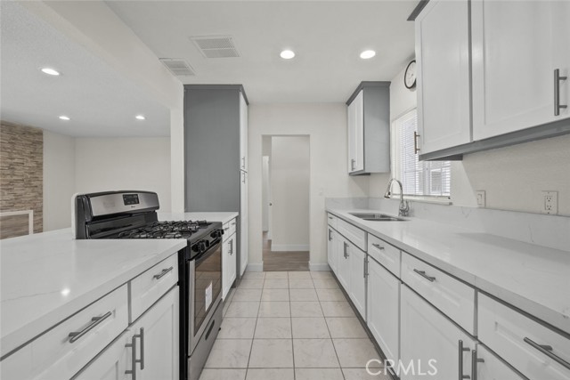 5040 N Lyman Avenue, Covina CA: https://media.crmls.org/medias/a1fb7711-f524-493b-a5db-46213b43e2b4.jpg