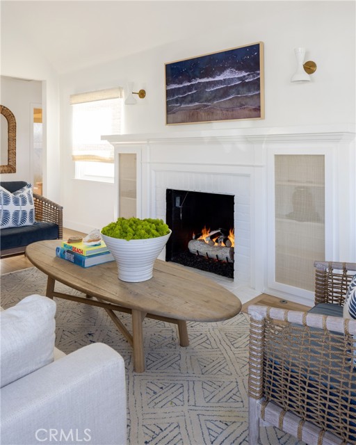 265 Myrtle Street, Laguna Beach CA: https://media.crmls.org/medias/a1fc8010-192b-464e-8c55-49f0663a760f.jpg