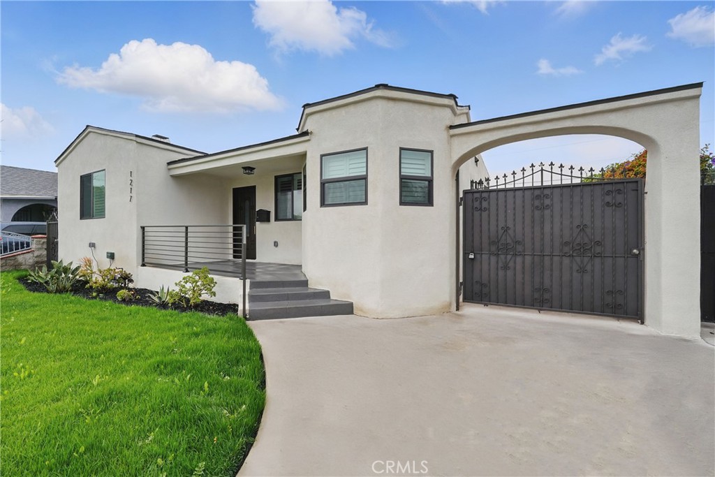 1217 W 77th Street