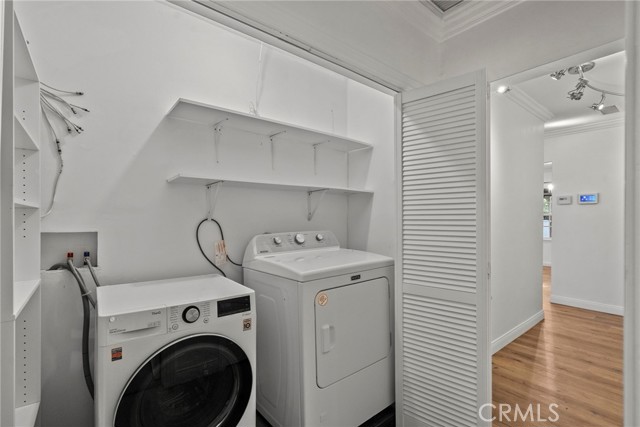 Detail Gallery Image 16 of 33 For 5752 Calhoun Ave, Sherman Oaks,  CA 91401 - 3 Beds | 2 Baths
