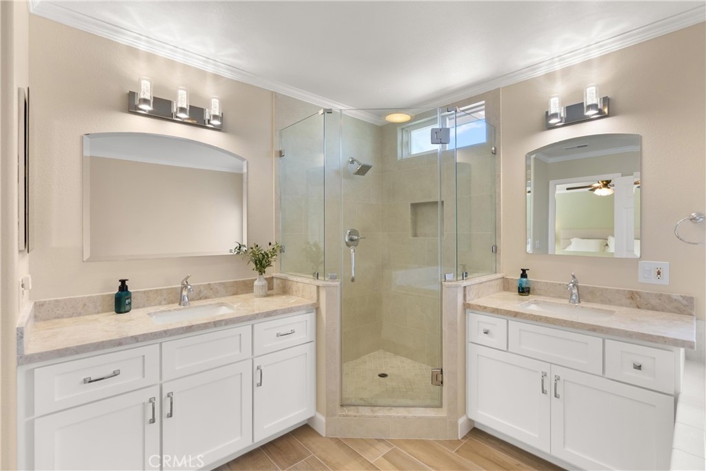 MLS #OC25233783 image #35