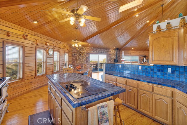 Detail Gallery Image 27 of 40 For 10328 El Centro, Oak Hills,  CA 92344 - 5 Beds | 4 Baths