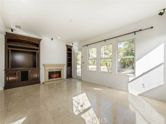 12800 Via Donatello, Porter Ranch CA: https://media.crmls.org/medias/a200f436-993d-4f69-9ac6-10a9e9d5a4d5.jpg